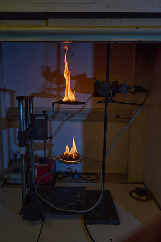 CREPIM : test feu NF F 16-101 - NF P 92-505 - classement M - mesure de la chute de gouttes enflammées